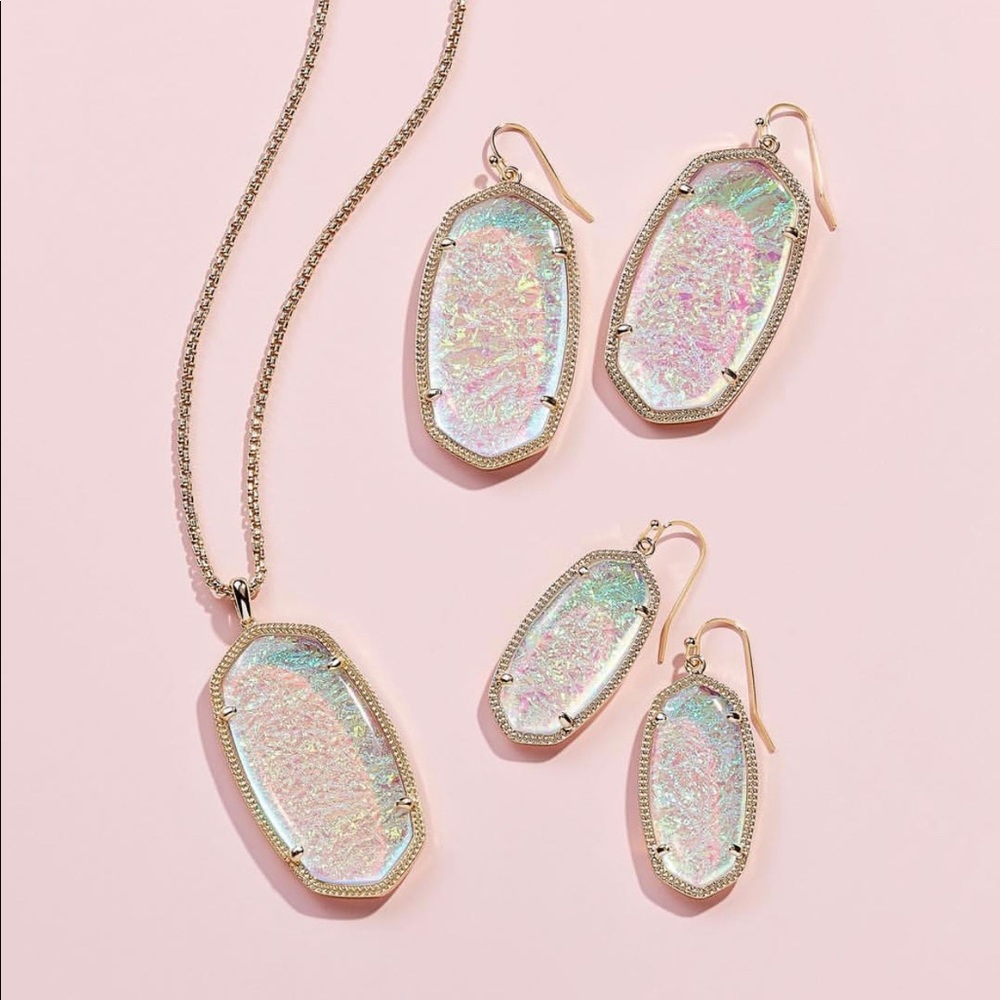 ✨⭐️LIMITED EDITION - TEXAS ONLY KENDRA SCOTT⭐️✨